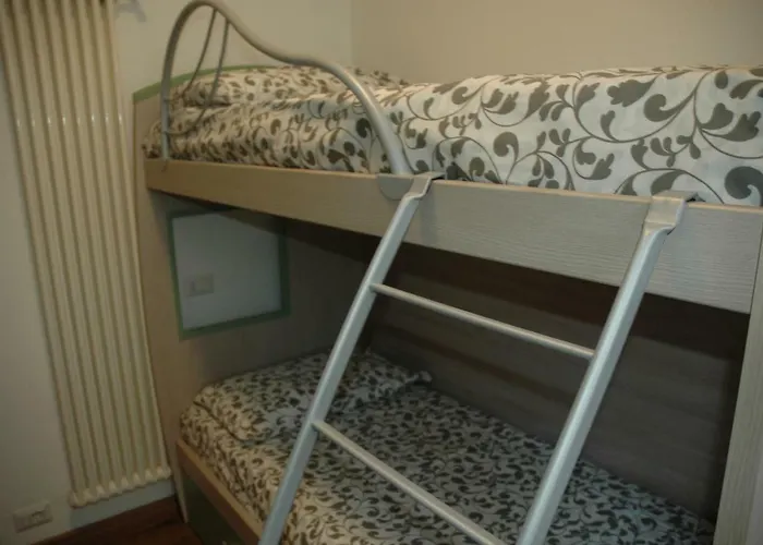 Casa Laura بيت للعطل ديرفيو